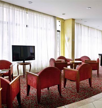 Ibis Taubate