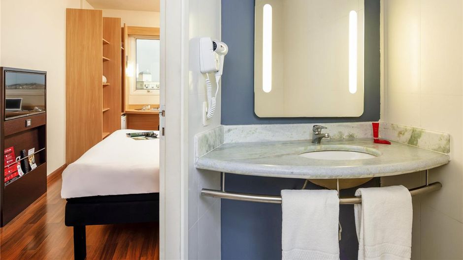 Ibis Sao Carlos Room