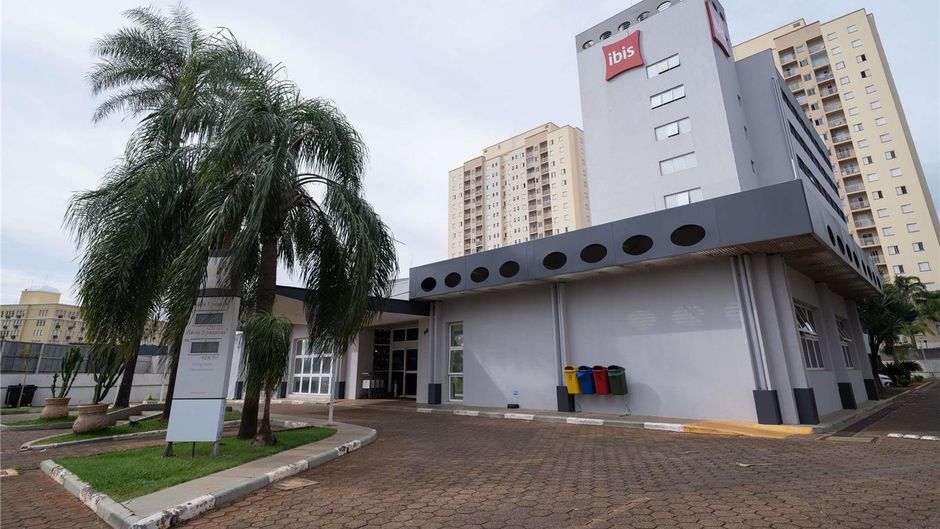Ibis Sao Carlos Exterior