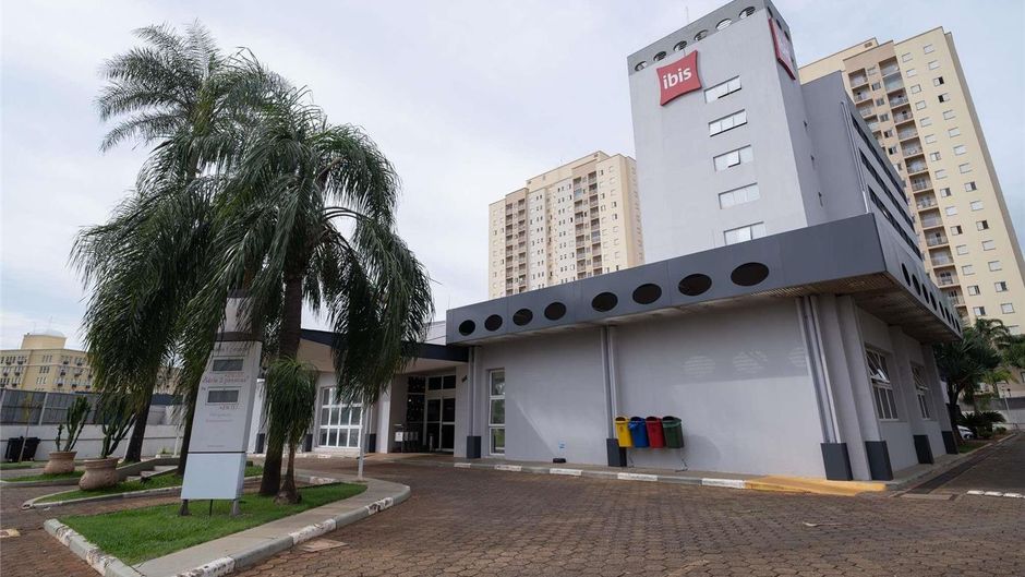 Ibis Sao Carlos Exterior