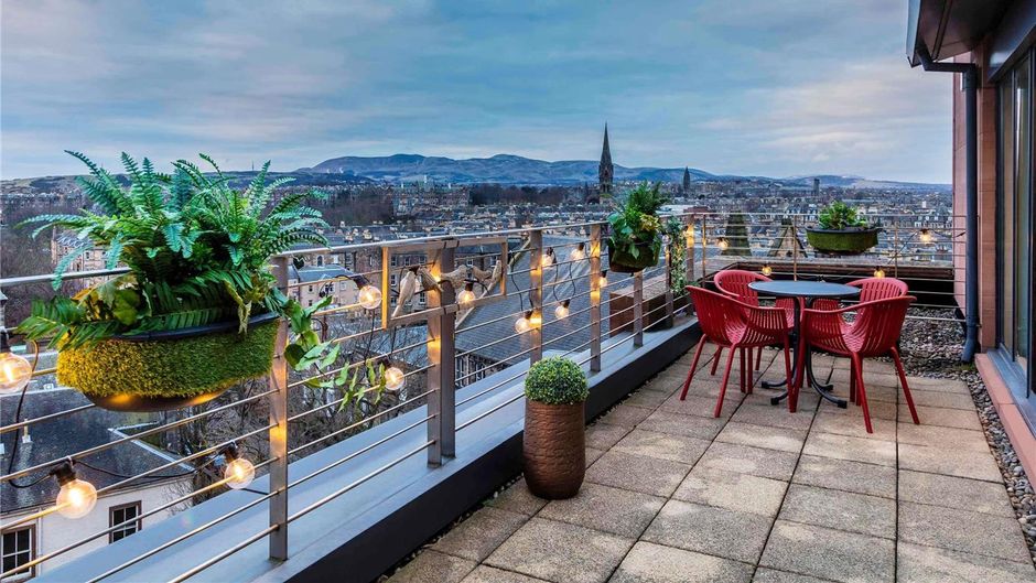 Novotel Edinburgh Centre Suite