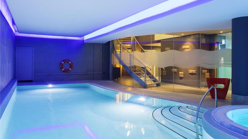 Novotel Edinburgh Centre Pool