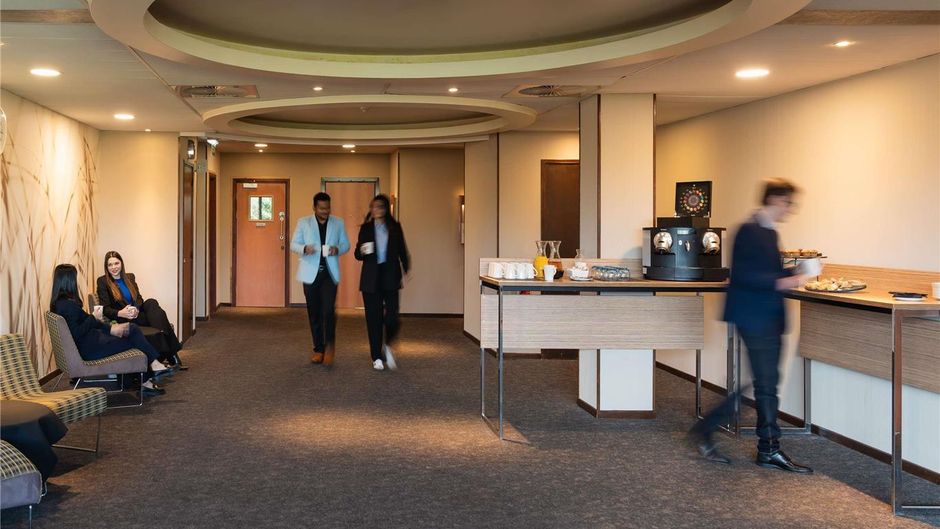 Novotel Milton Keynes Meeting