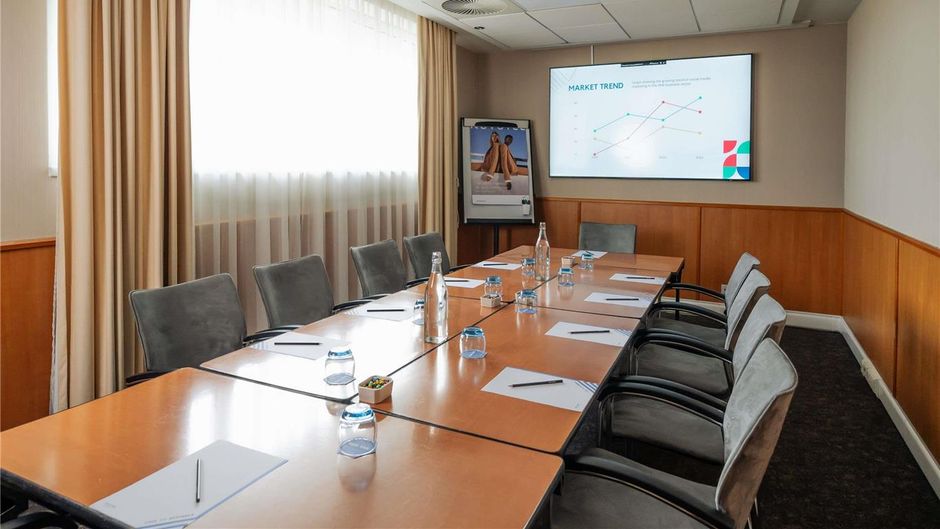 Novotel Milton Keynes Meeting