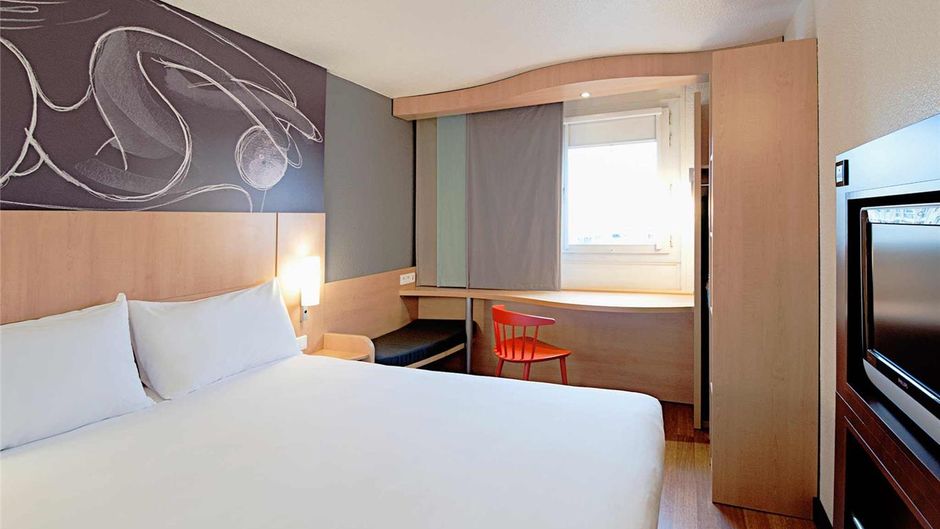 Ibis Alsterring Room