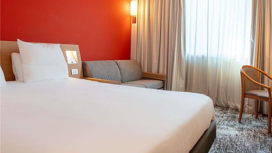 Novotel Rome East Room