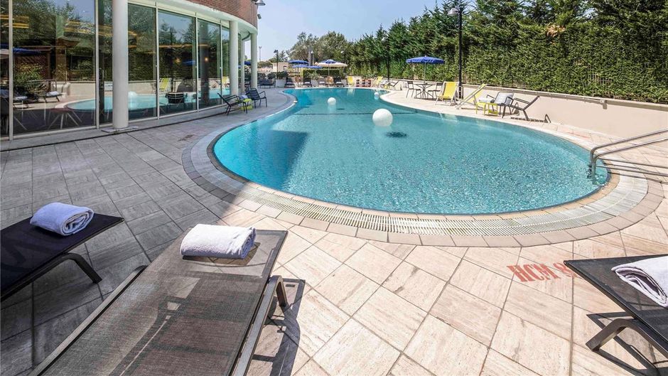 Novotel Rome East Exterior