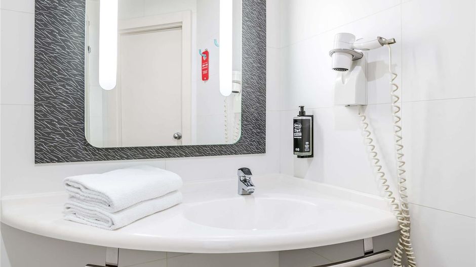 Ibis Bilbao Barakaldo Room