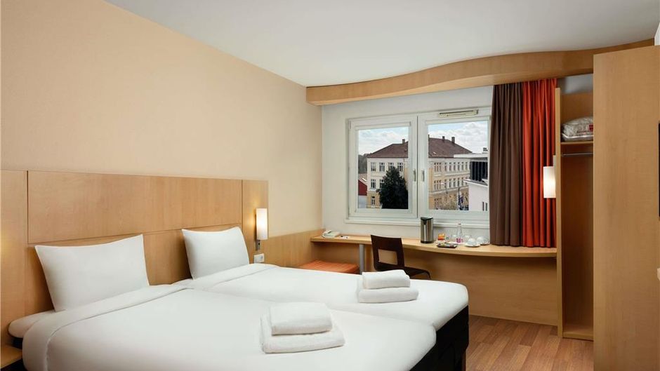 Ibis Gyor Room