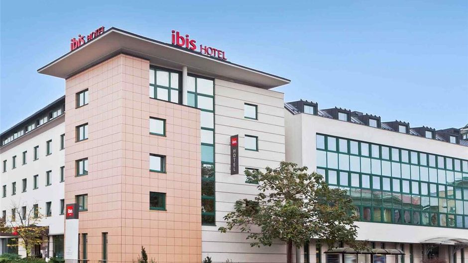 Ibis Gyor Exterior