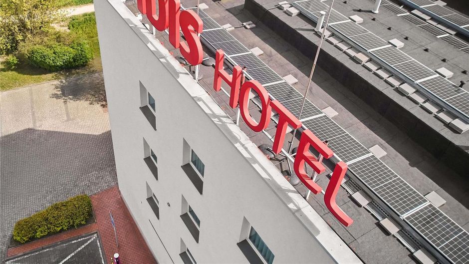 Ibis Czestochowa Exterior