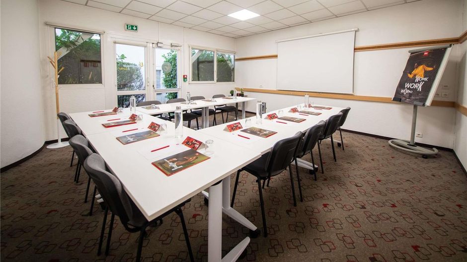 Ibis Nogent Sur Marne Meeting