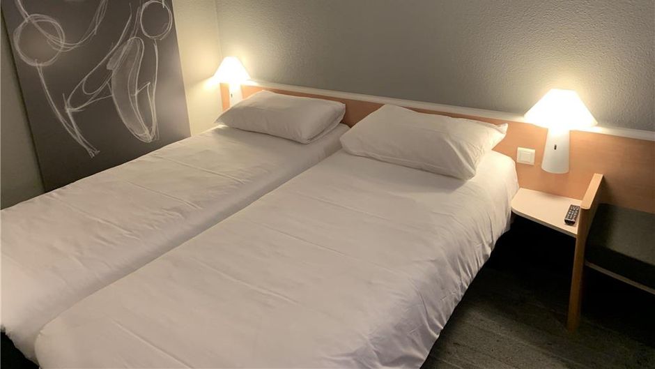 Ibis Auray Room