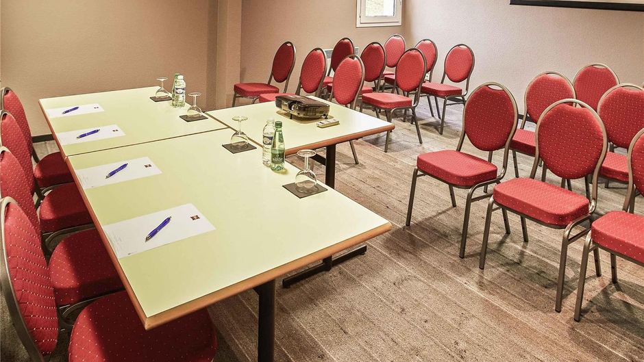 Ibis Auray Meeting