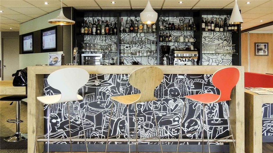 Ibis Auray Restaurant