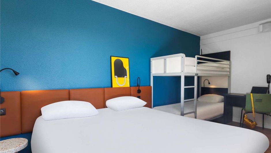 Ibis Auch Room