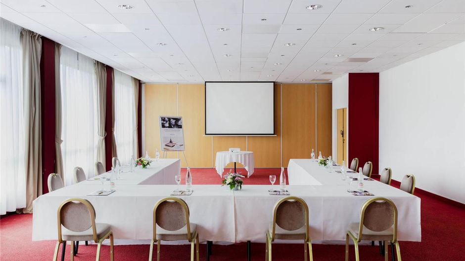 Mercure Pont de Loire Meeting