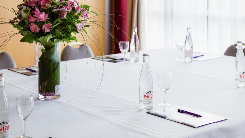 Mercure Pont de Loire Meeting