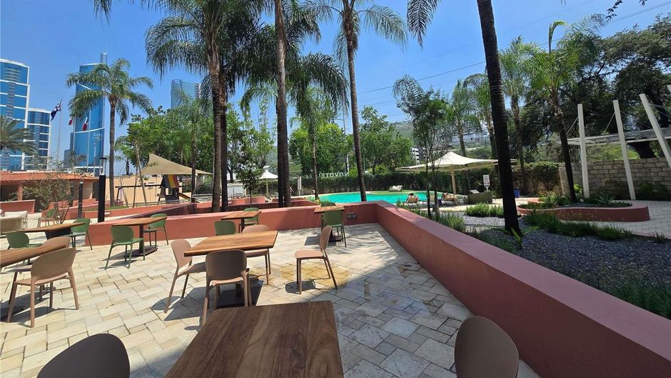 Novotel Monterrey Valle Pool