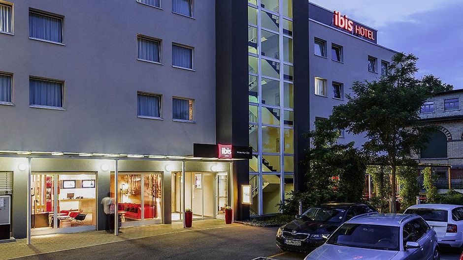 Ibis Winterthur City Exterior