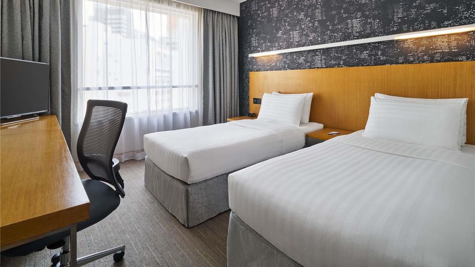 Novotel Century Hong Kong Hotel Room