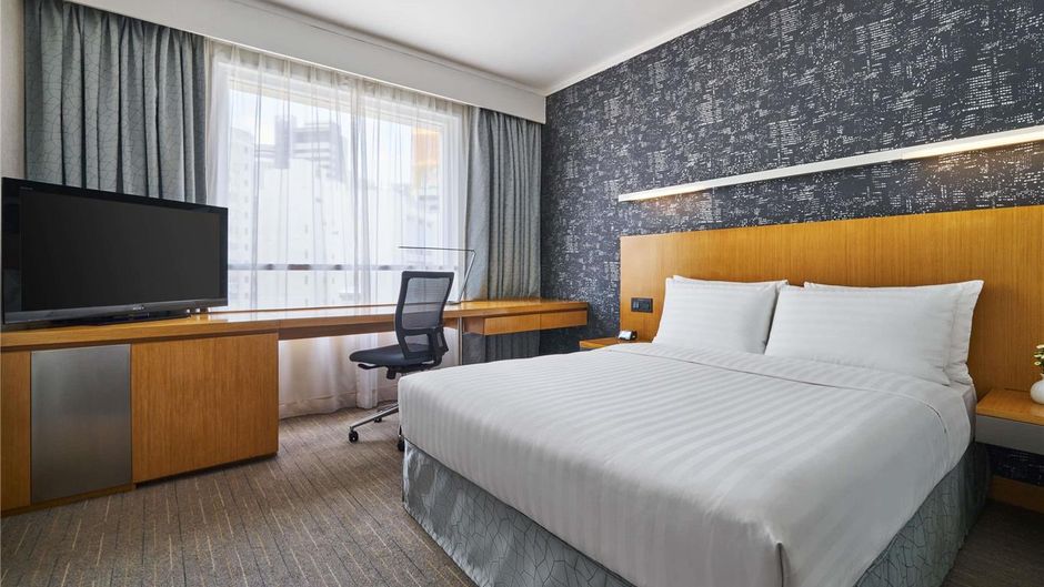 Novotel Century Hong Kong Hotel Room