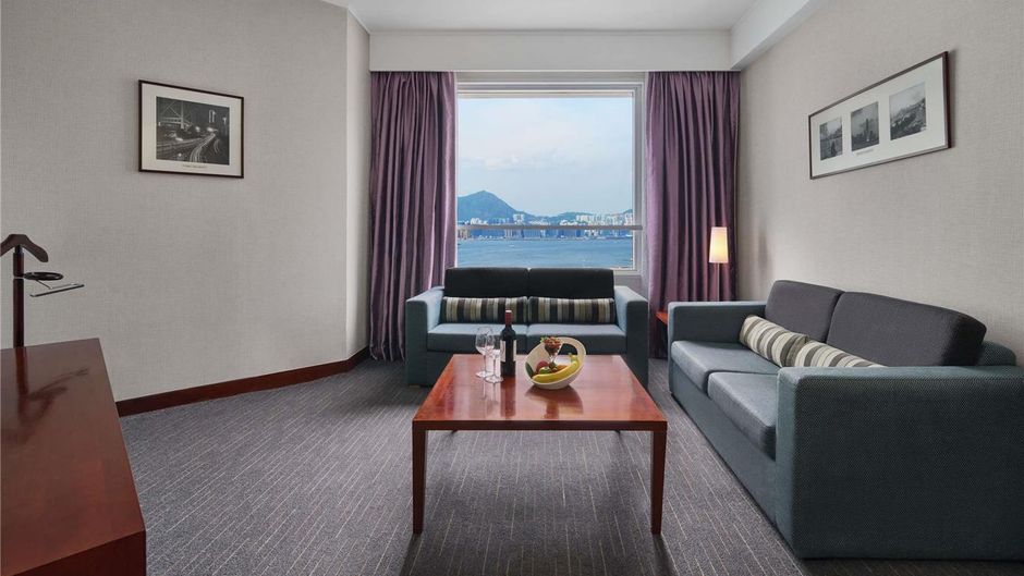 Novotel Century Hong Kong Hotel Suite