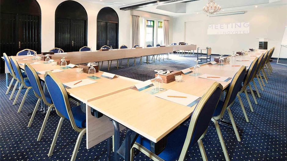 Novotel al Dana Resort Meeting