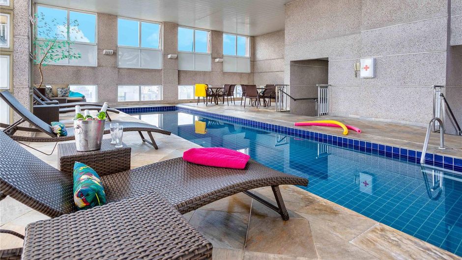 Mercure Sao Paulo Central Towers Pool