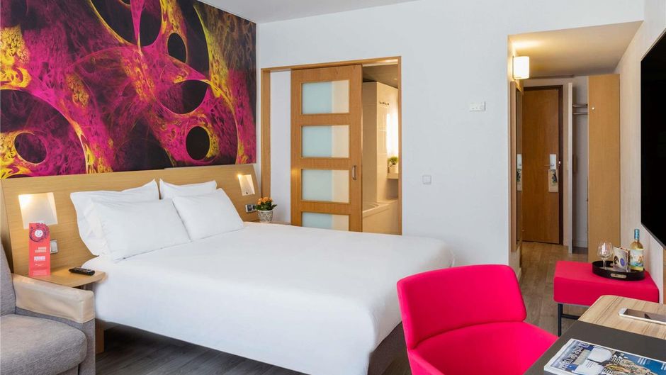 Novotel Barcelona Cornella Room