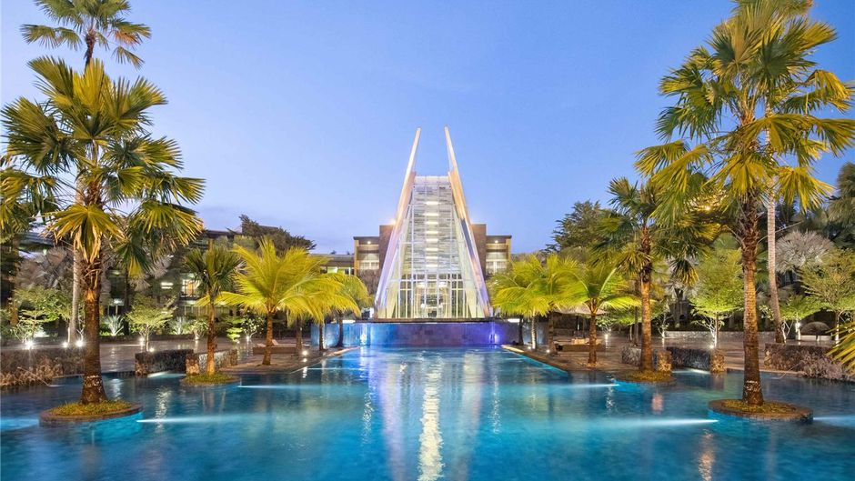 Novotel Palembang Pool