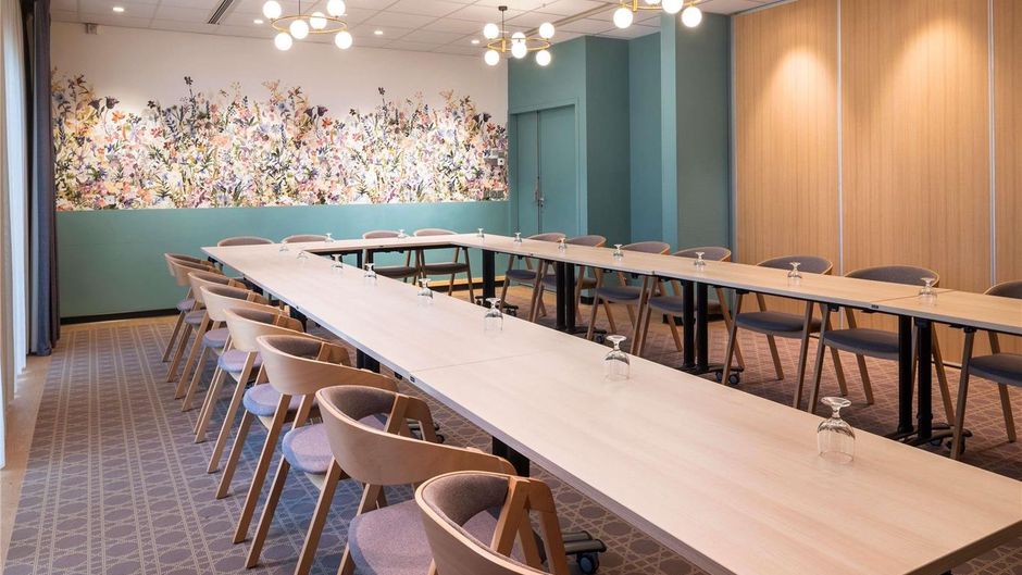 Ibis Styles Pontivy Centre Meeting