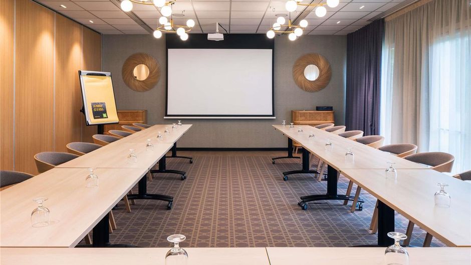 Ibis Styles Pontivy Centre Meeting
