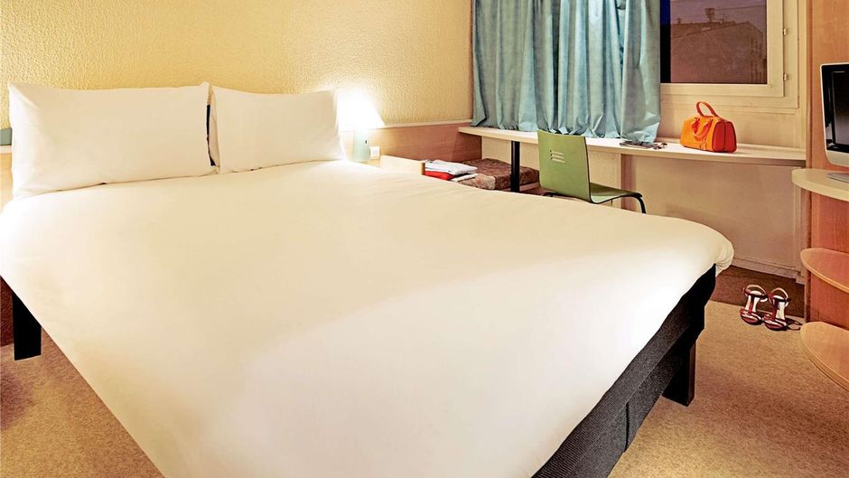 Ibis Barcelona Molins de Rei Room