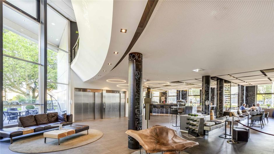 Novotel Bern Expo Exterior