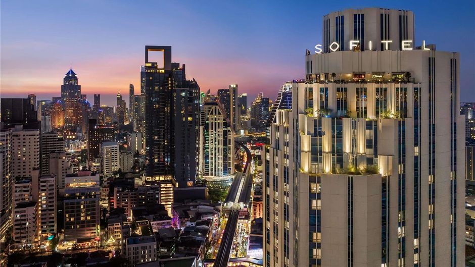 Sofitel Bangkok Sukhumvit Exterior