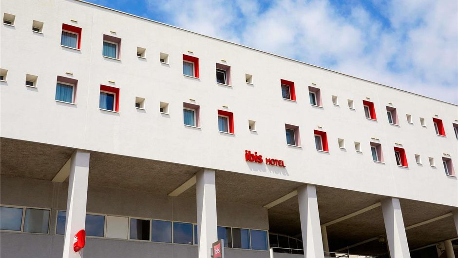 Ibis Hotel Lorient Centre Gare Exterior