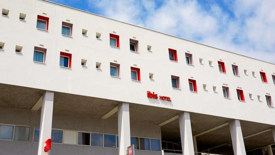 Ibis Hotel Lorient Centre Gare Exterior