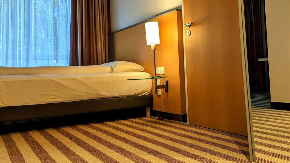 Mercure Hotel Aachen am Dom Room