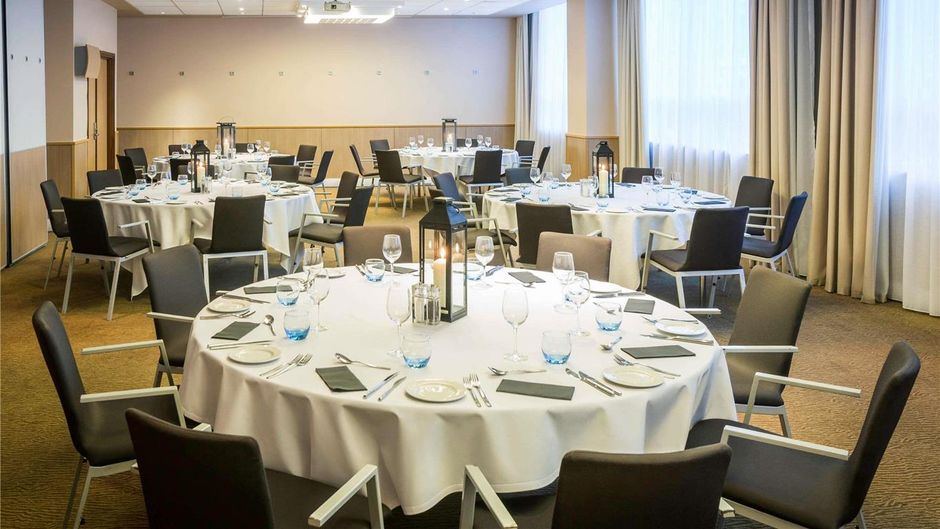 Novotel Reading Centre Meeting