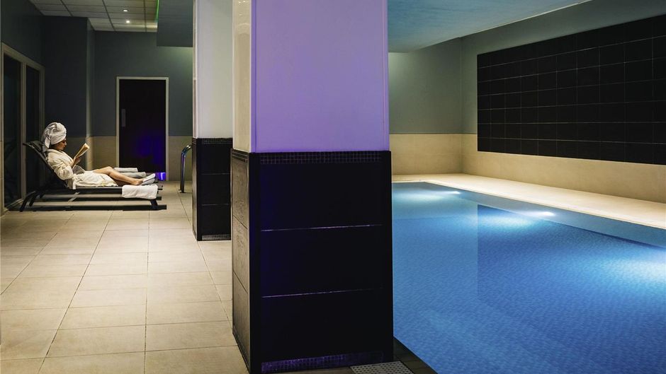 Novotel Reading Centre Pool