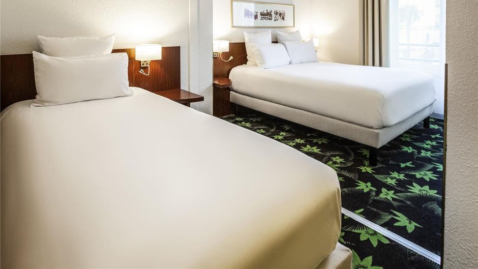 Mercure Lourdes Imperial Room