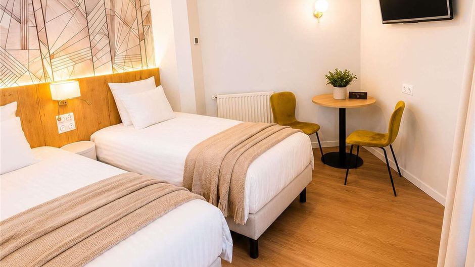 Mercure Lourdes Imperial Room