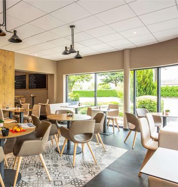 Ibis Nuits Saint Georges