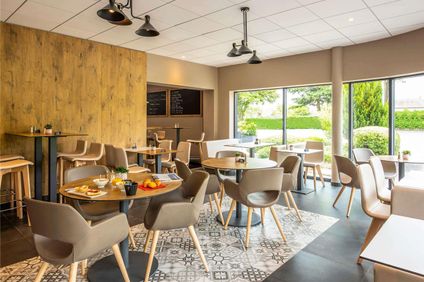 Ibis Nuits Saint Georges