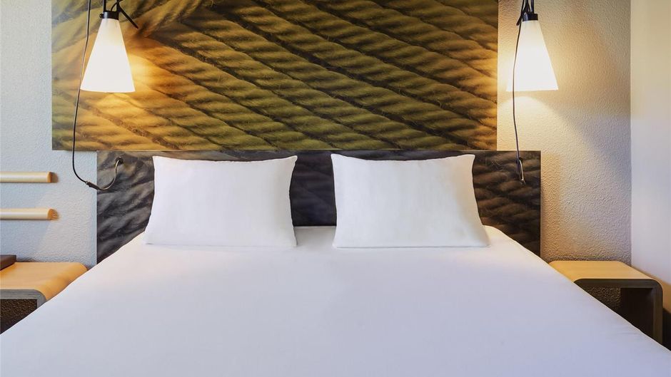 Ibis La Ciotat Room