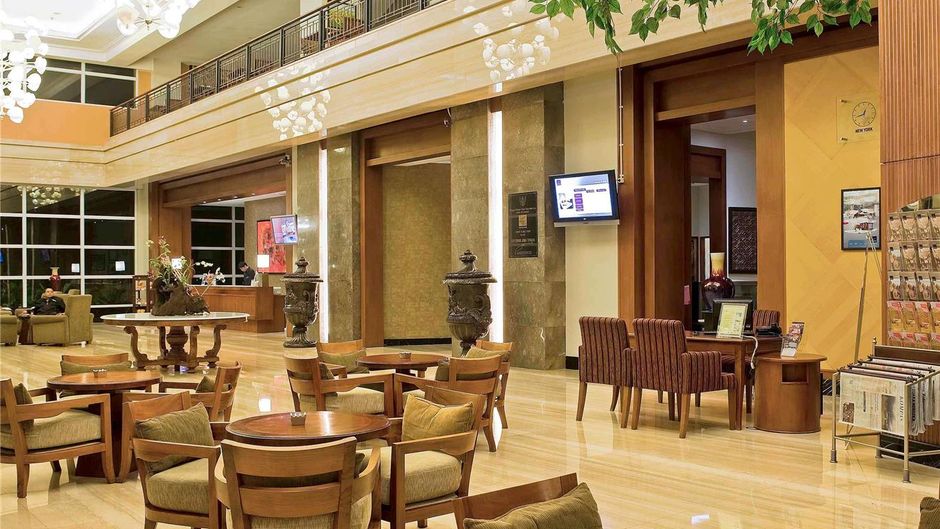 Novotel Semarang Exterior