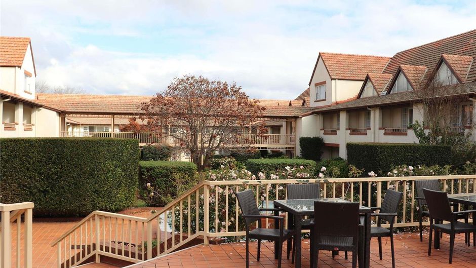 Mercure Canberra Hotel Restaurant