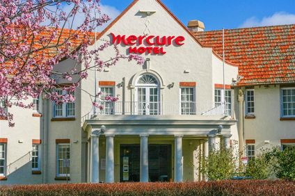 Mercure Canberra Hotel