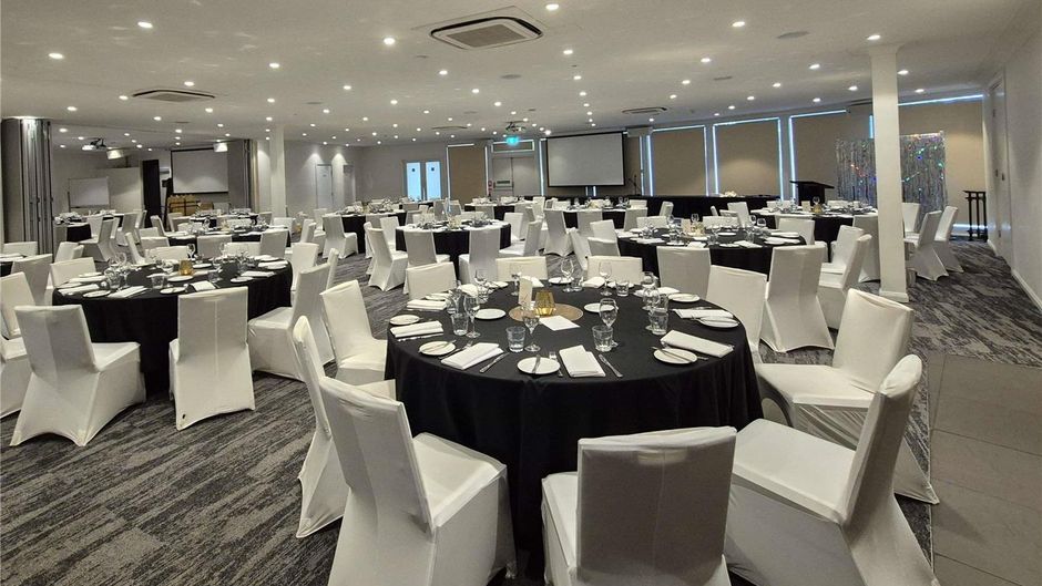 Mercure Canberra Hotel Meeting